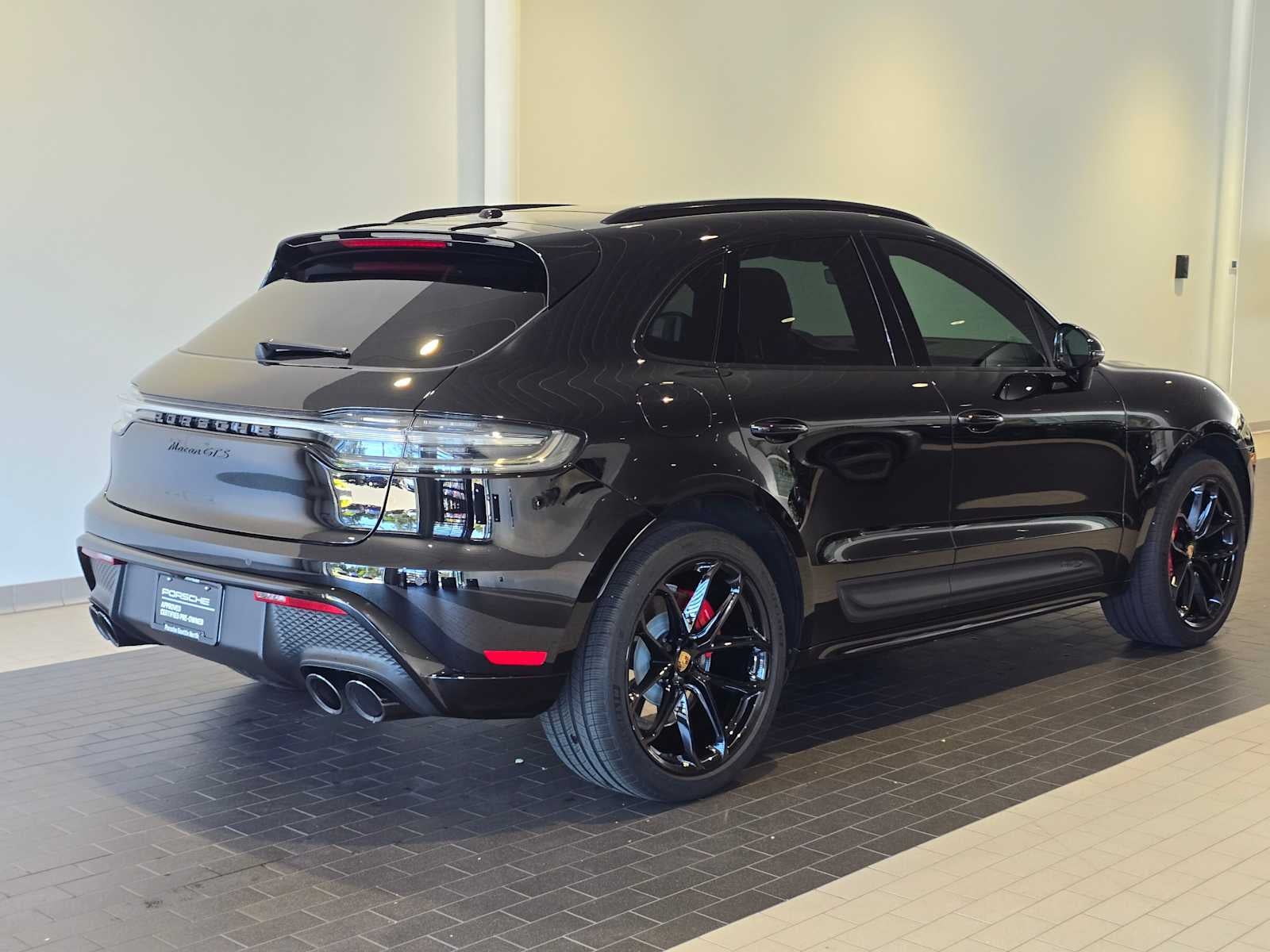 2025 Porsche Macan Macan GTS