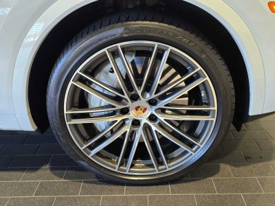 2023 Porsche Cayenne Turbo