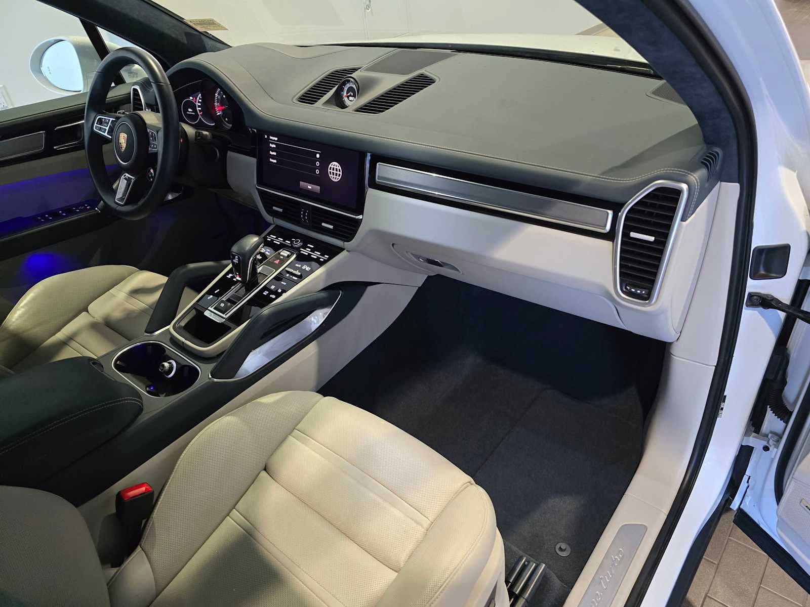 2023 Porsche Cayenne Turbo