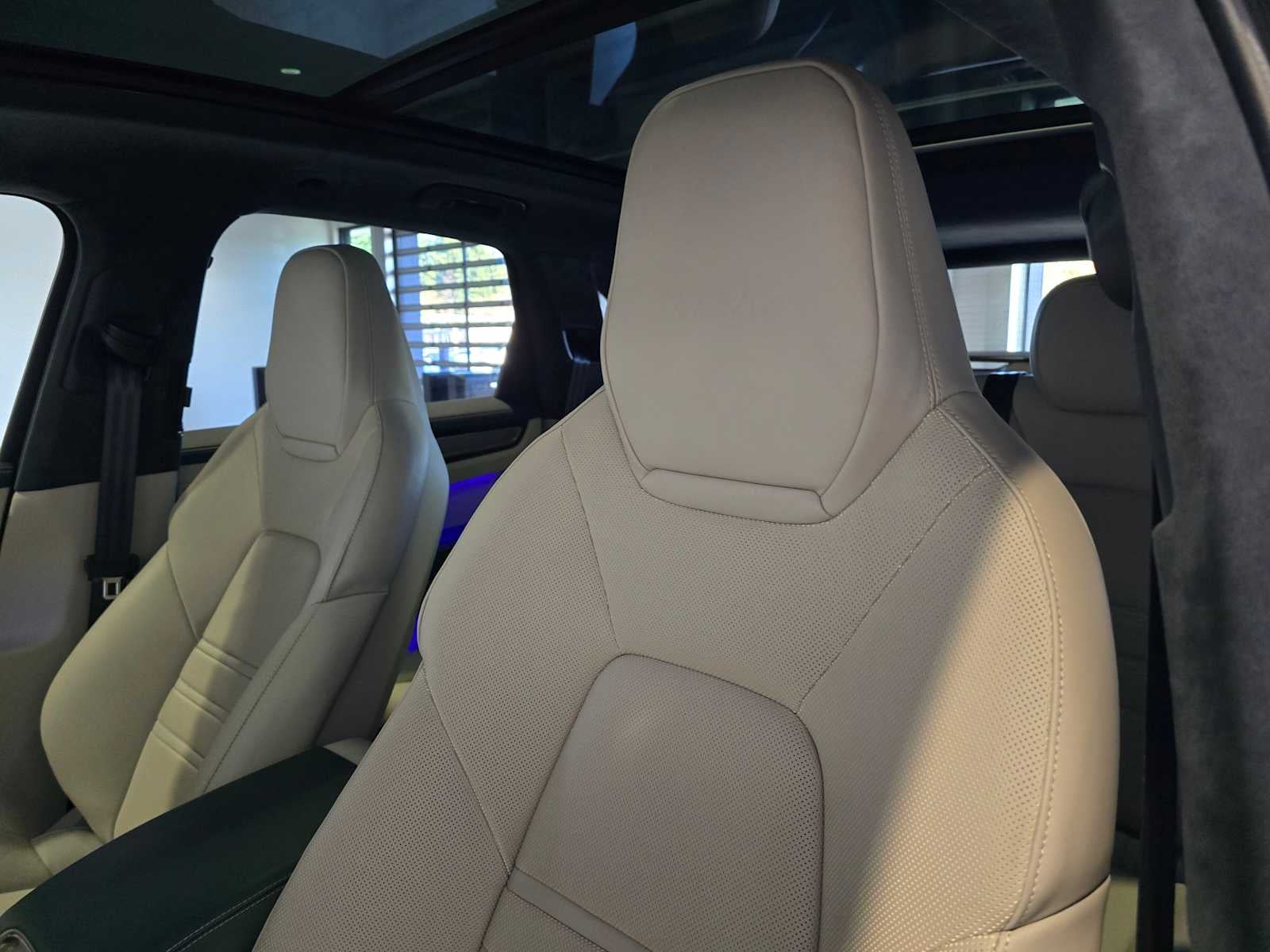 2023 Porsche Cayenne Turbo