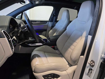 2023 Porsche Cayenne Turbo