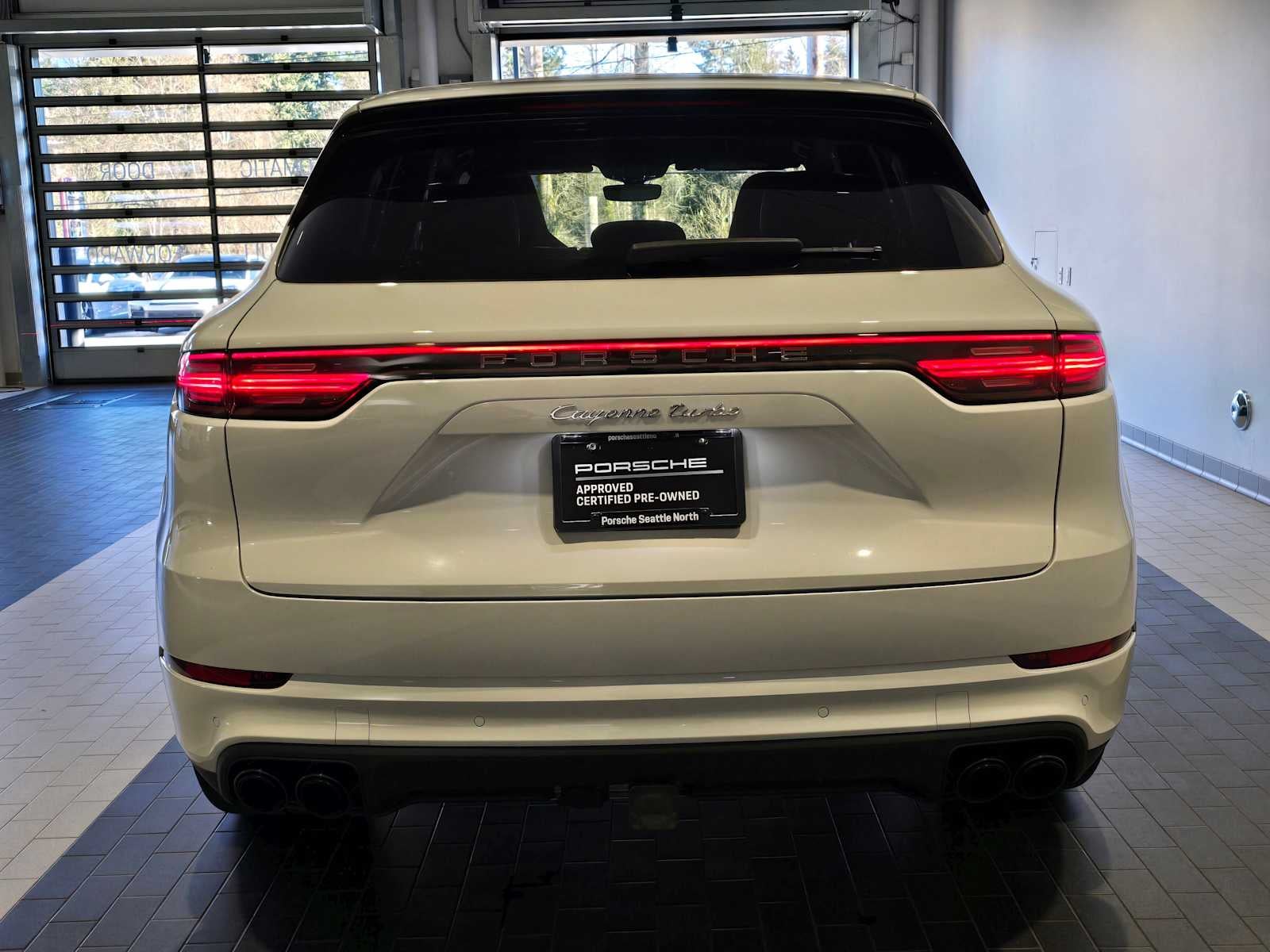 2023 Porsche Cayenne Turbo