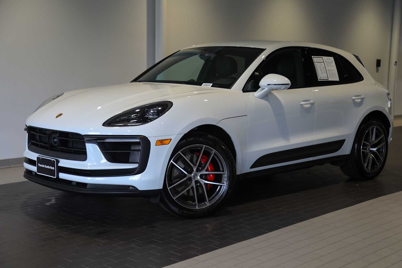 2025 Porsche Macan Macan S