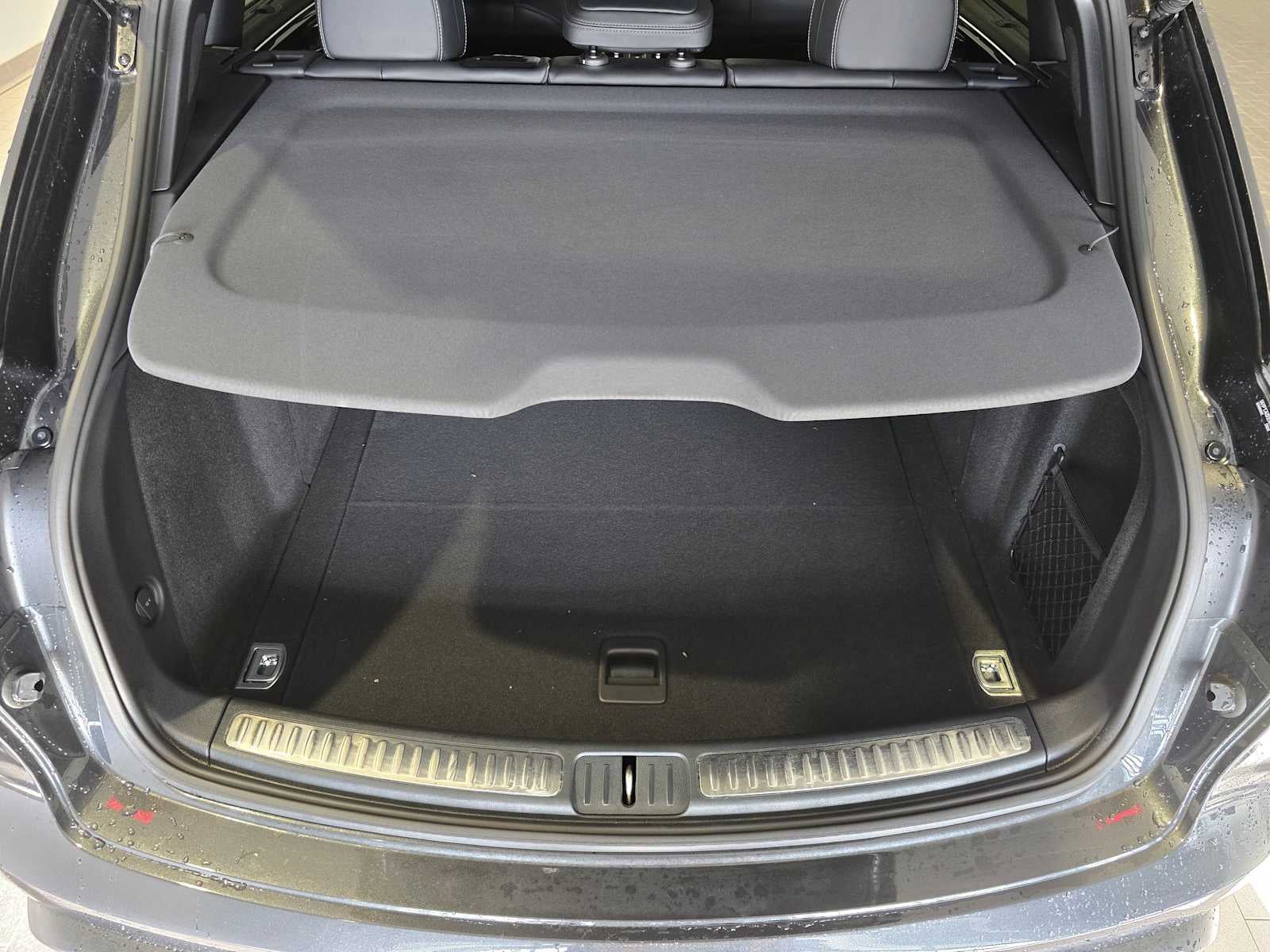 2025 Porsche Macan S