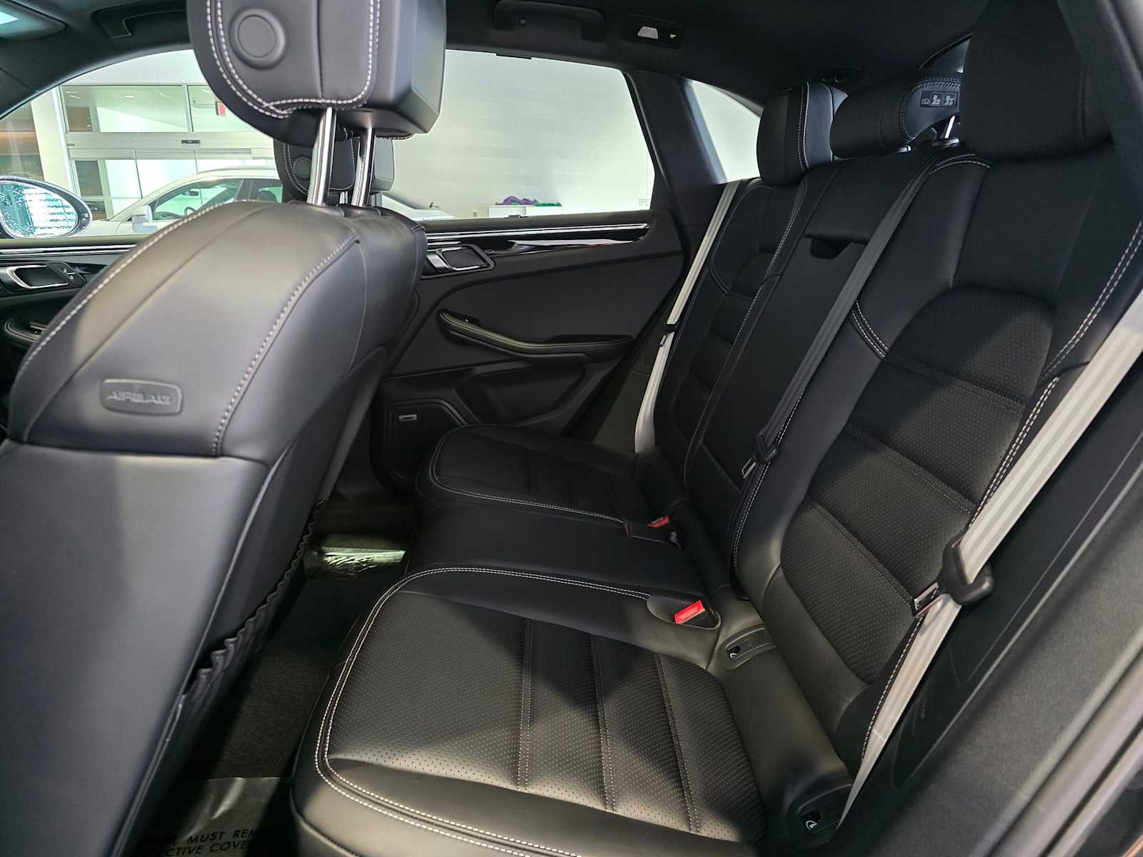 2025 Porsche Macan S