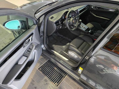 2025 Porsche Macan S