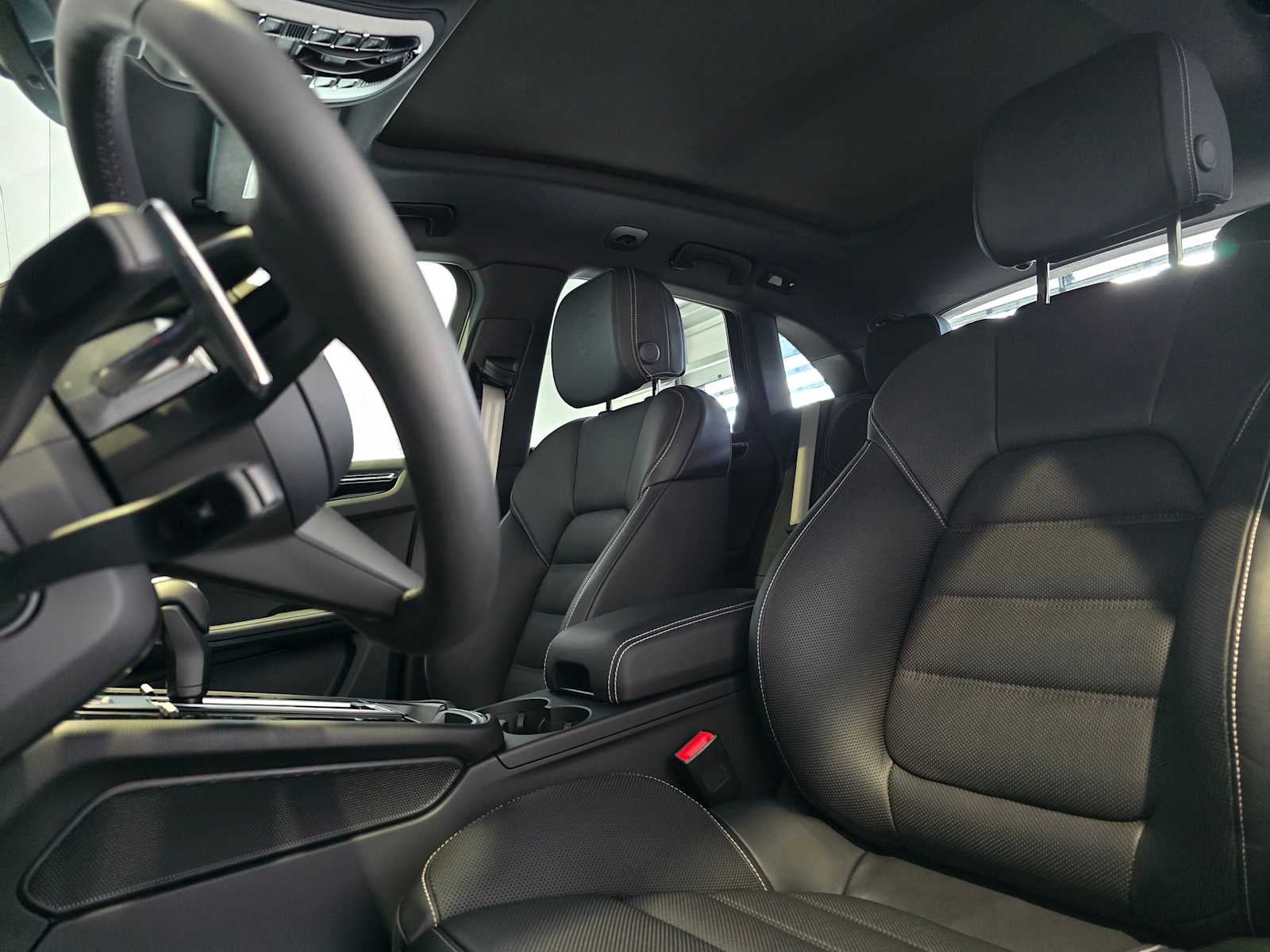 2025 Porsche Macan S