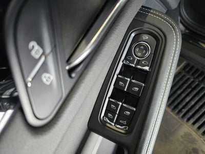 2025 Porsche Macan S