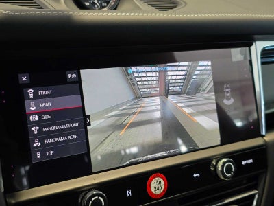 2025 Porsche Macan S