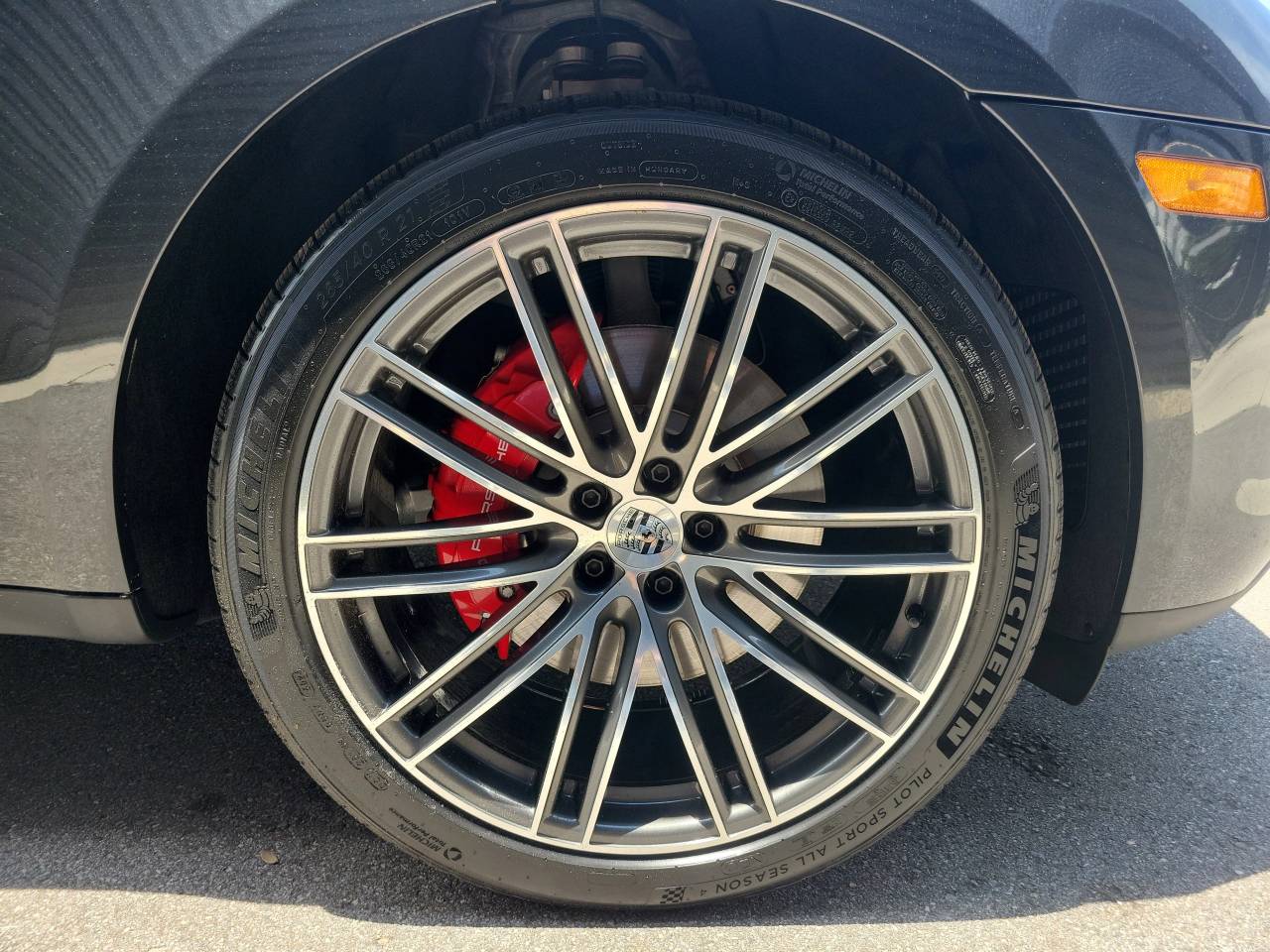 2025 Porsche Macan S