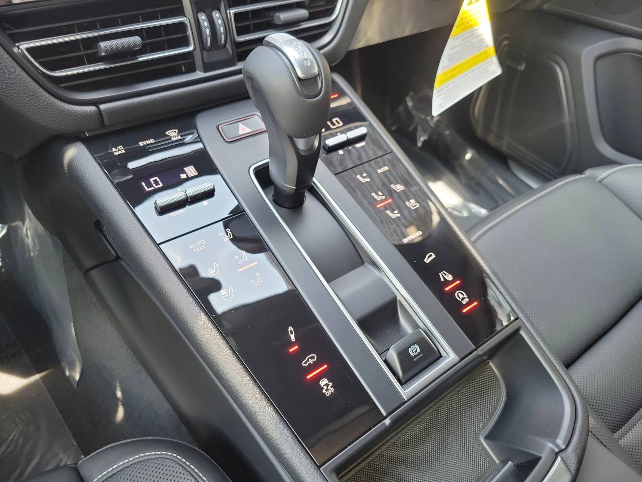 2025 Porsche Macan S