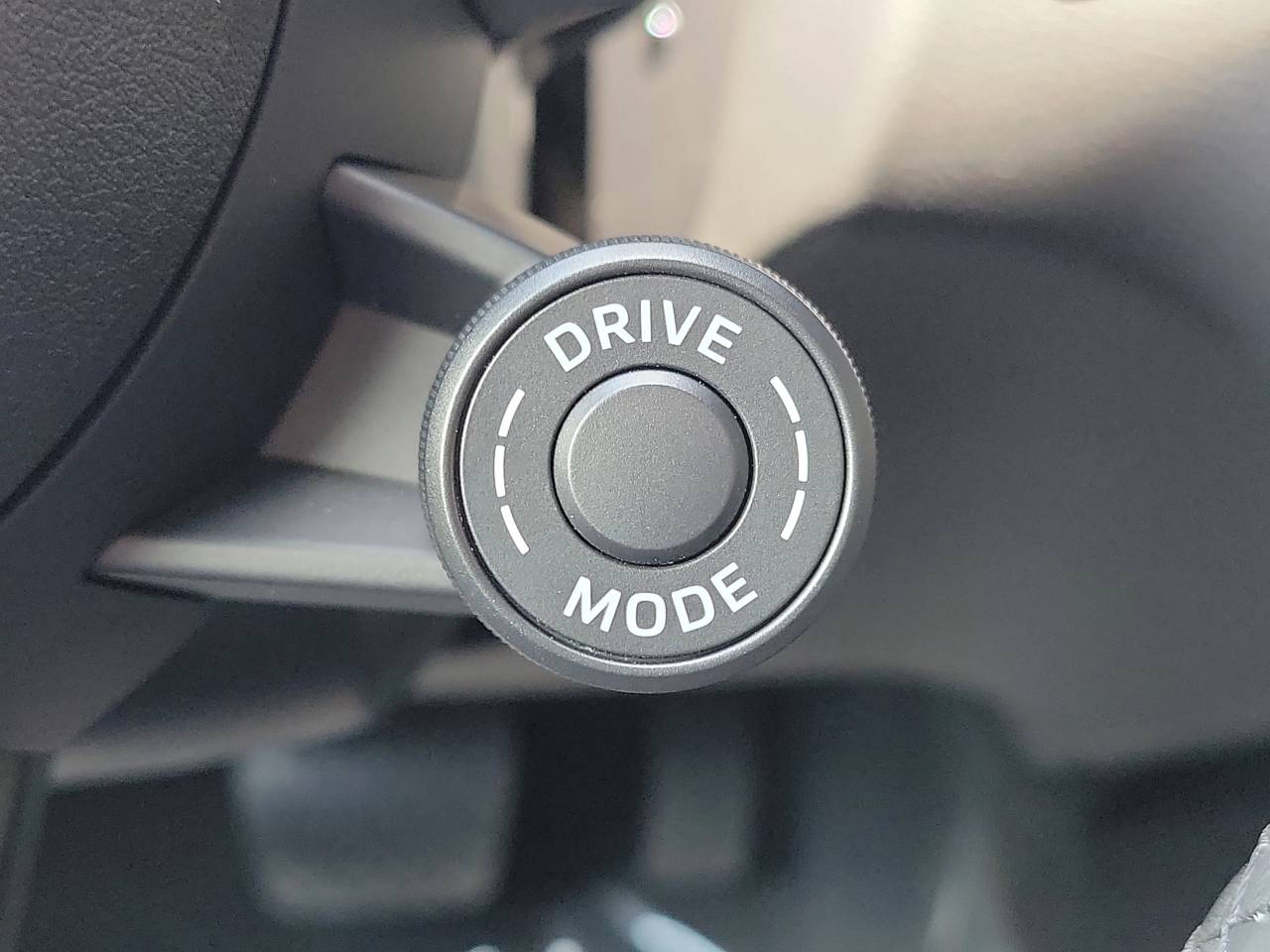 2025 Porsche Macan S