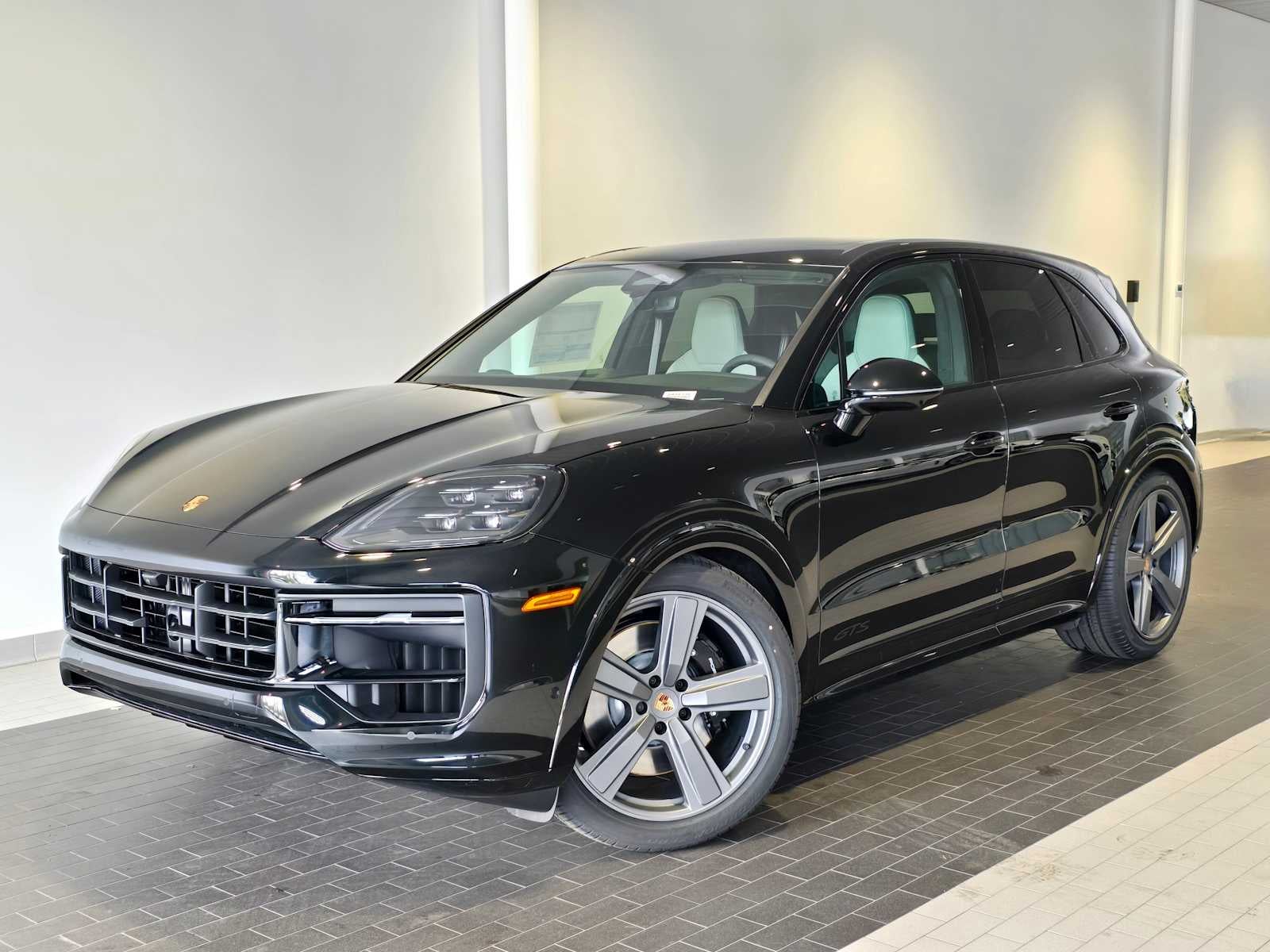 2026 Porsche Cayenne GTS
