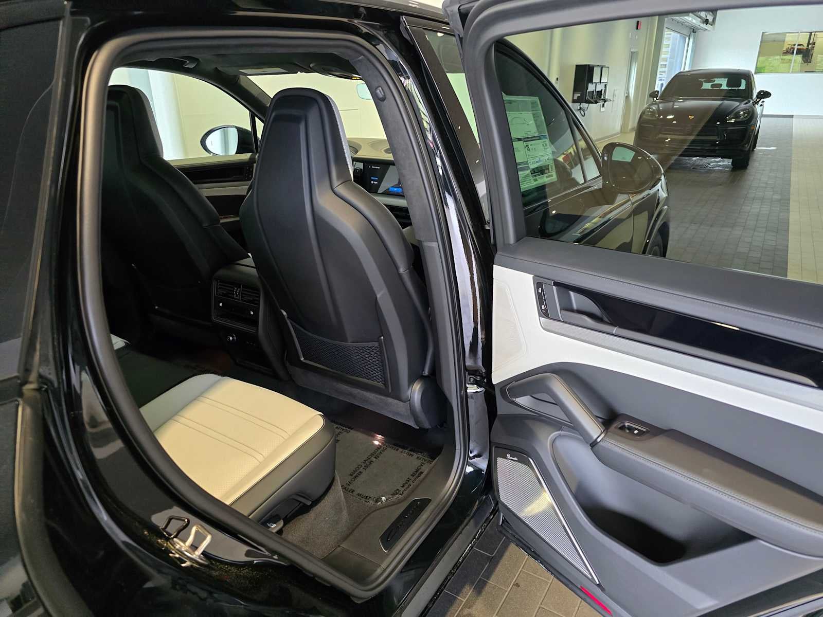 2026 Porsche Cayenne GTS