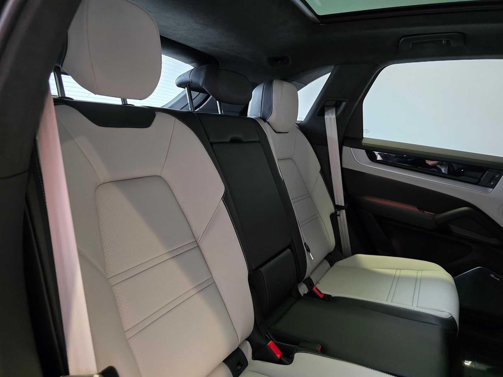 2026 Porsche Cayenne GTS