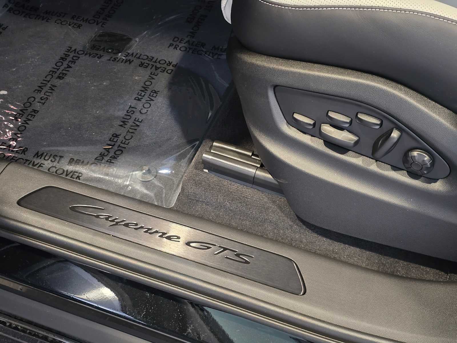 2026 Porsche Cayenne GTS