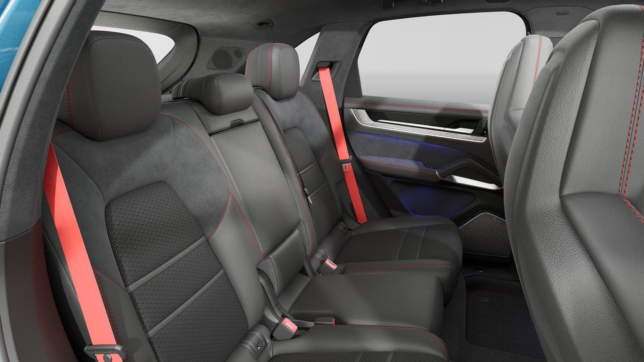 2025 Porsche Cayenne GTS