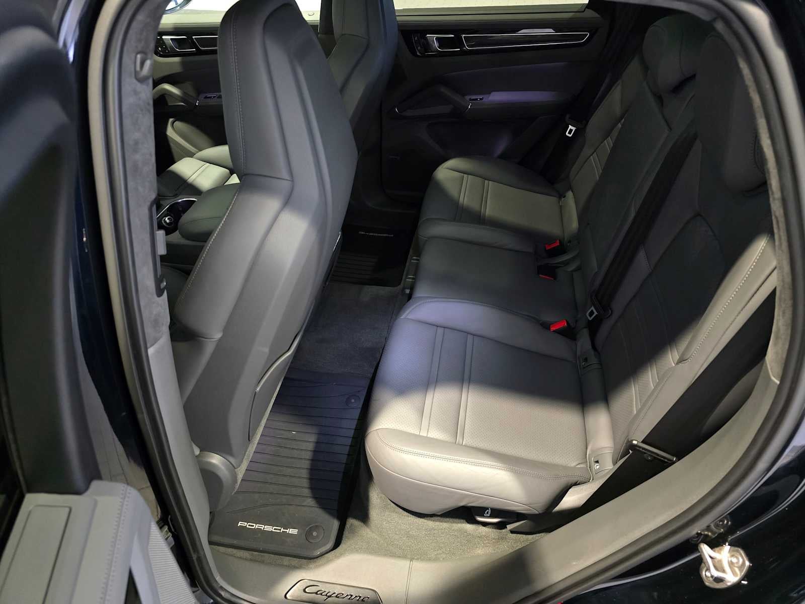 2023 Porsche Cayenne GTS