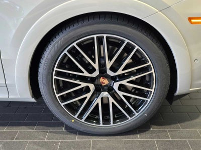 2026 Porsche Cayenne GTS