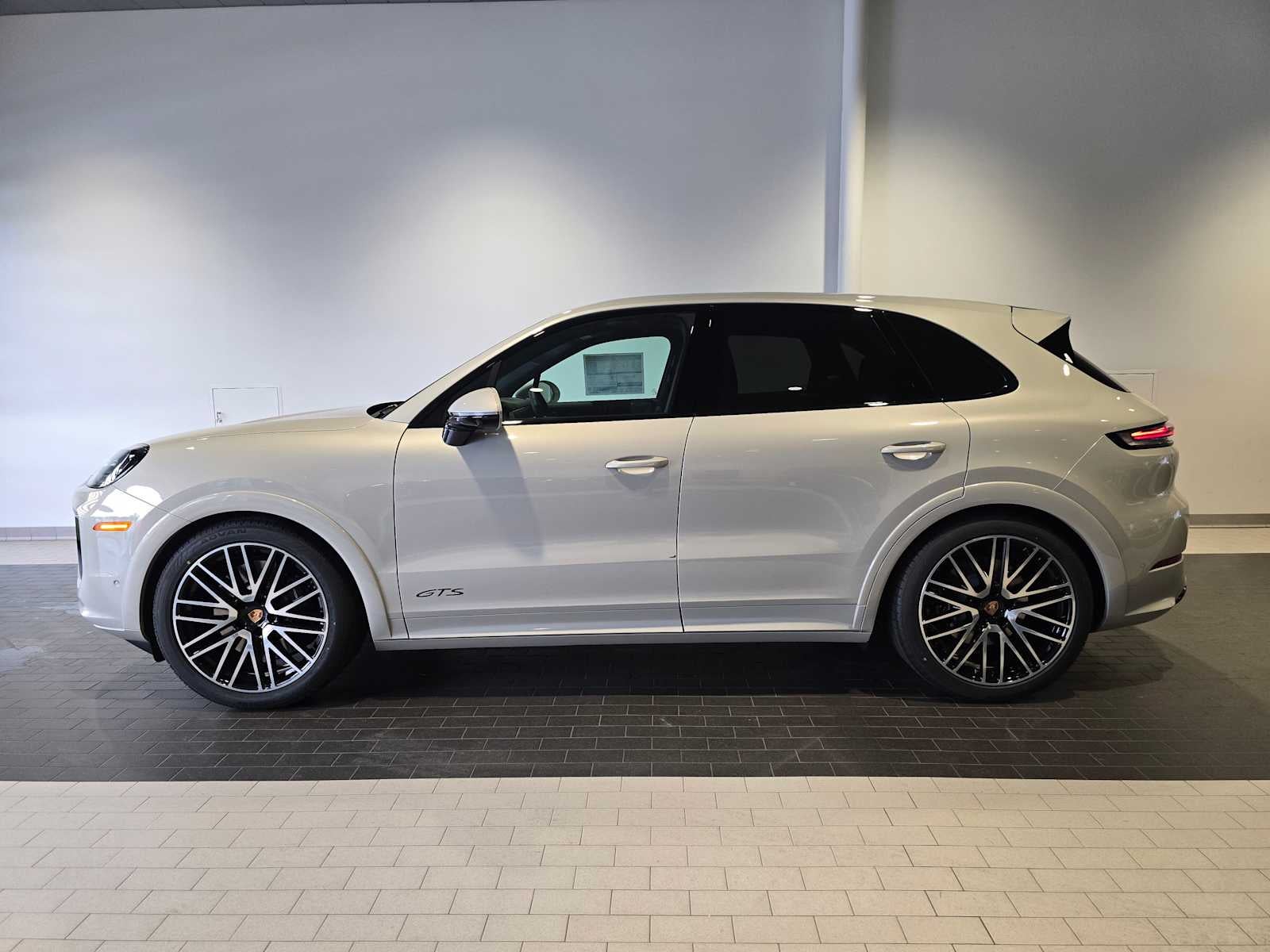 2026 Porsche Cayenne GTS