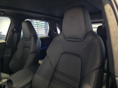 2026 Porsche Cayenne GTS