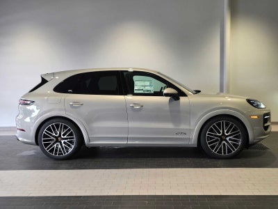 2026 Porsche Cayenne GTS