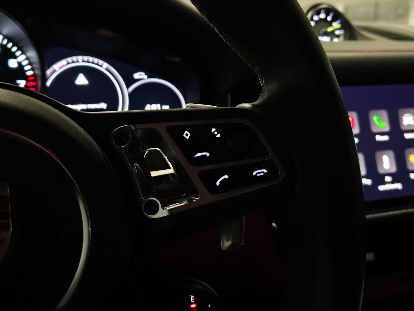 2023 Porsche Cayenne Turbo S E-Hybrid