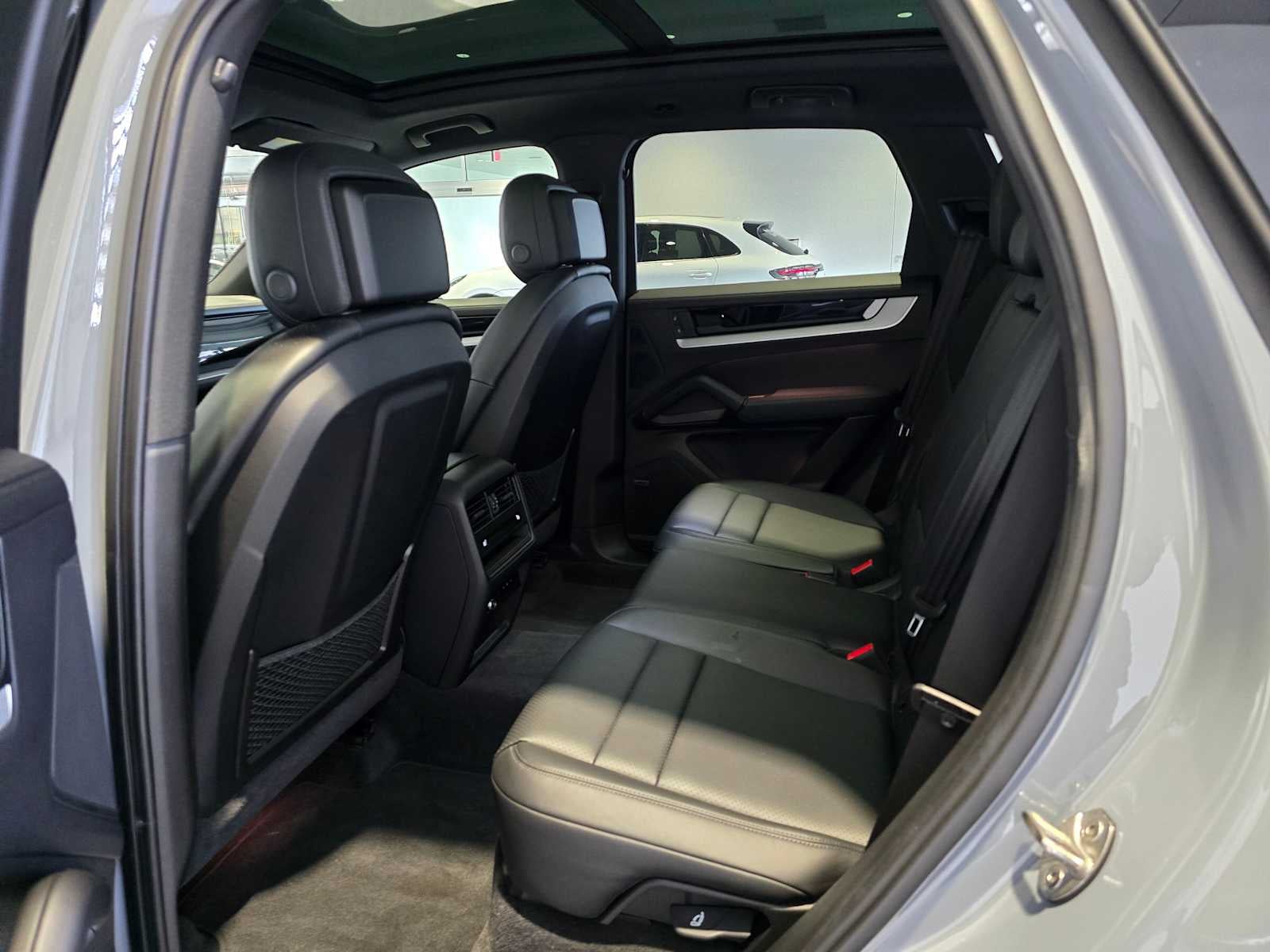 2024 Porsche Cayenne S