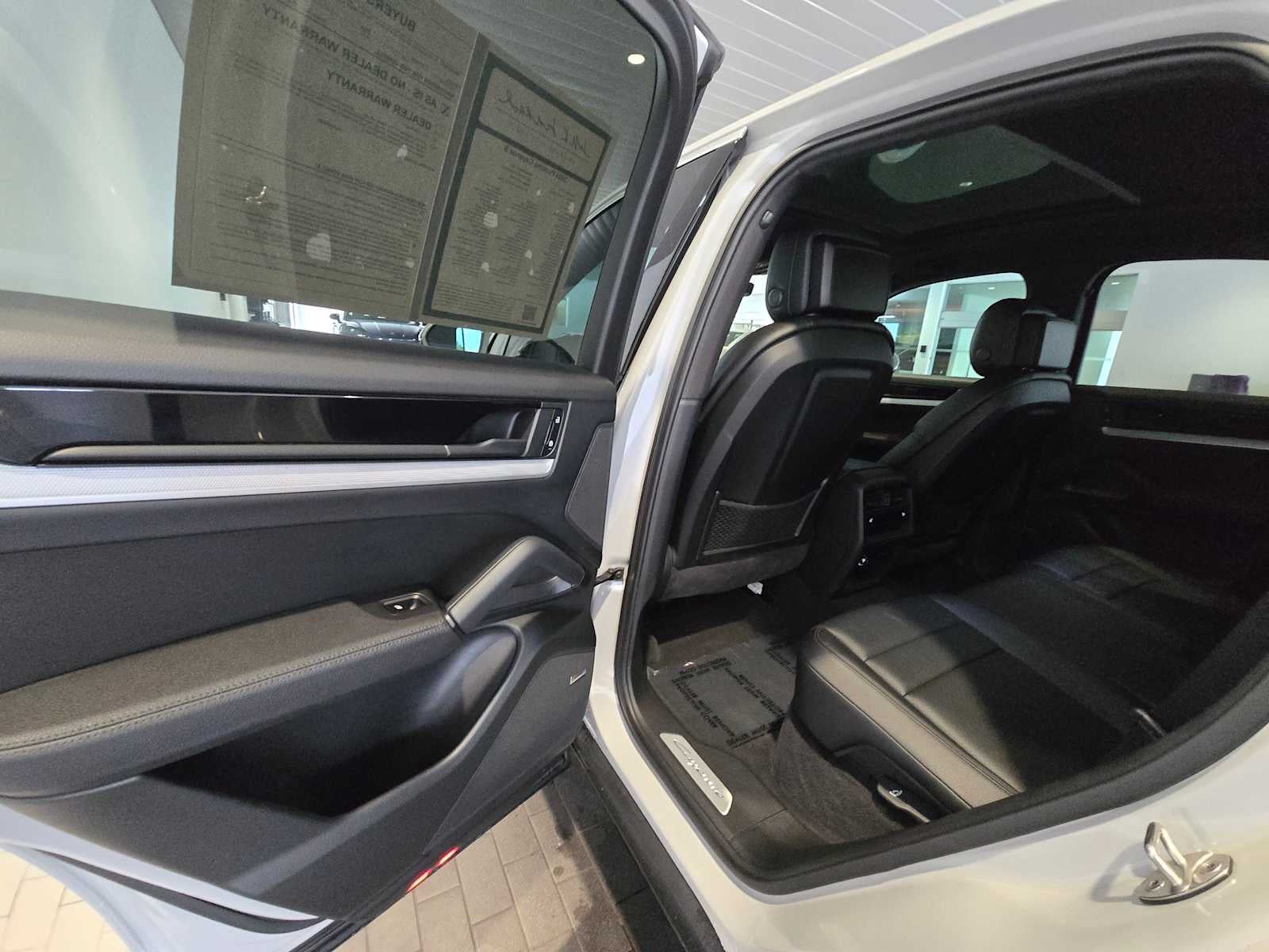 2024 Porsche Cayenne S