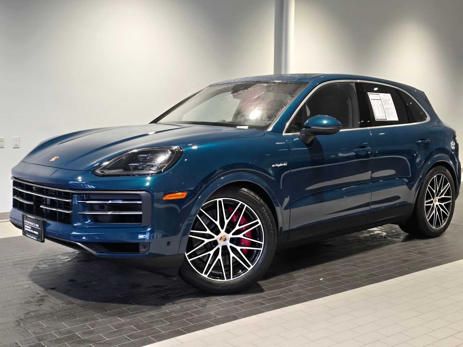 2024 Porsche Cayenne S E-Hybrid