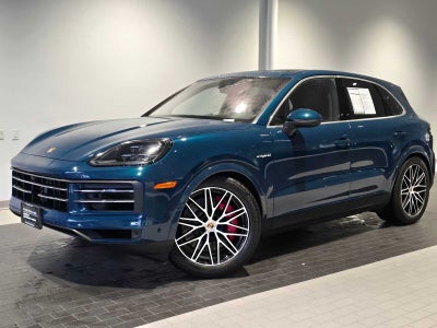 2024 Porsche Cayenne S E-Hybrid
