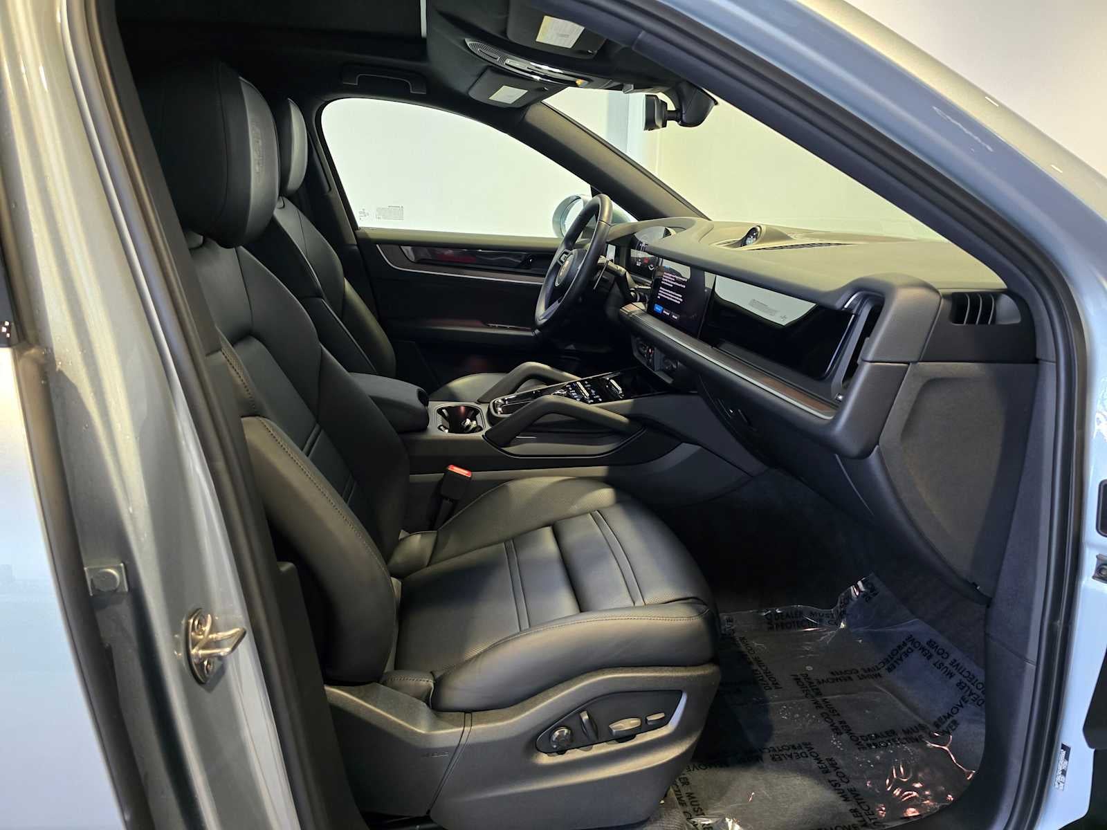 2024 Porsche Cayenne Base