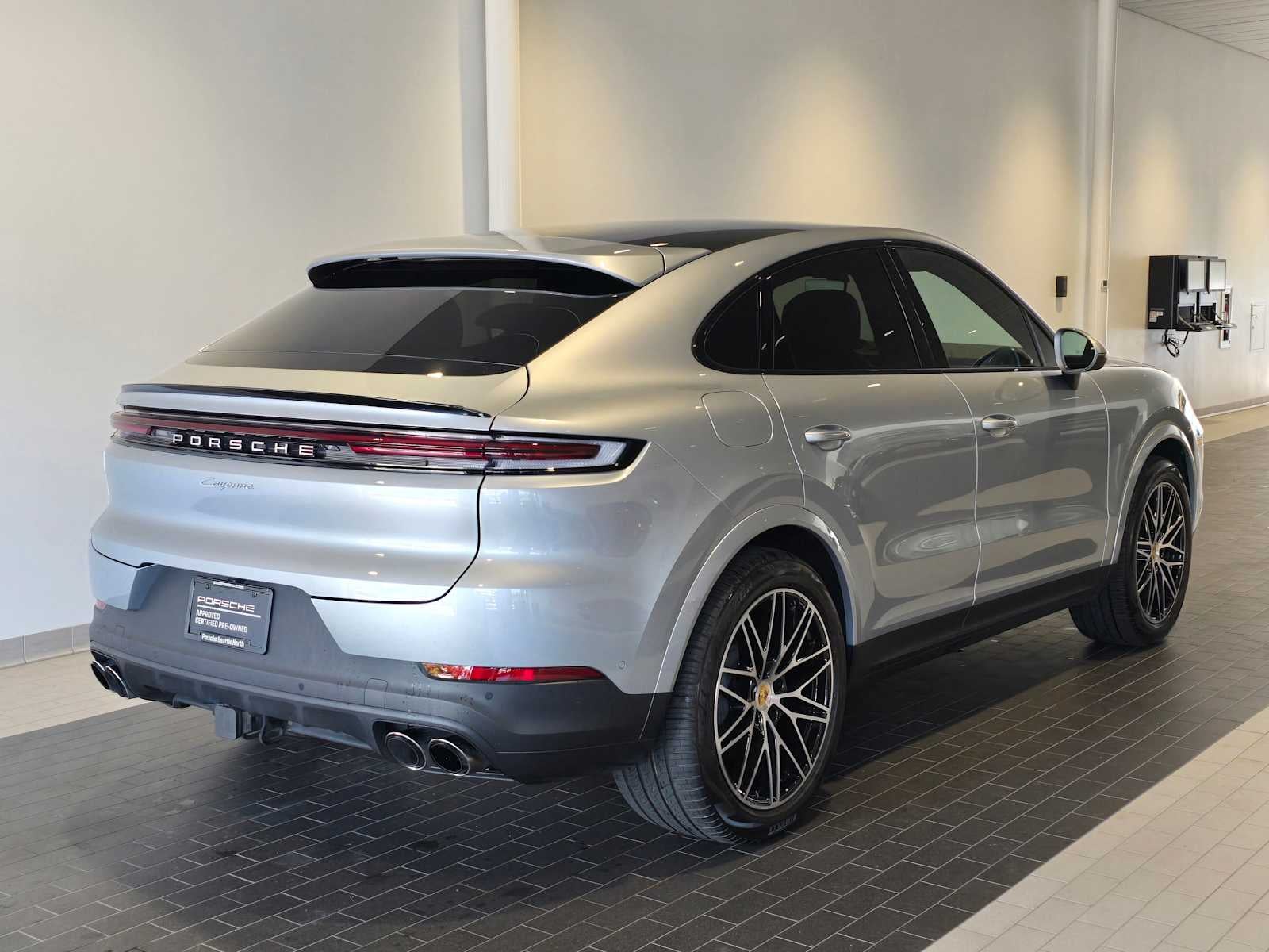2024 Porsche Cayenne Base