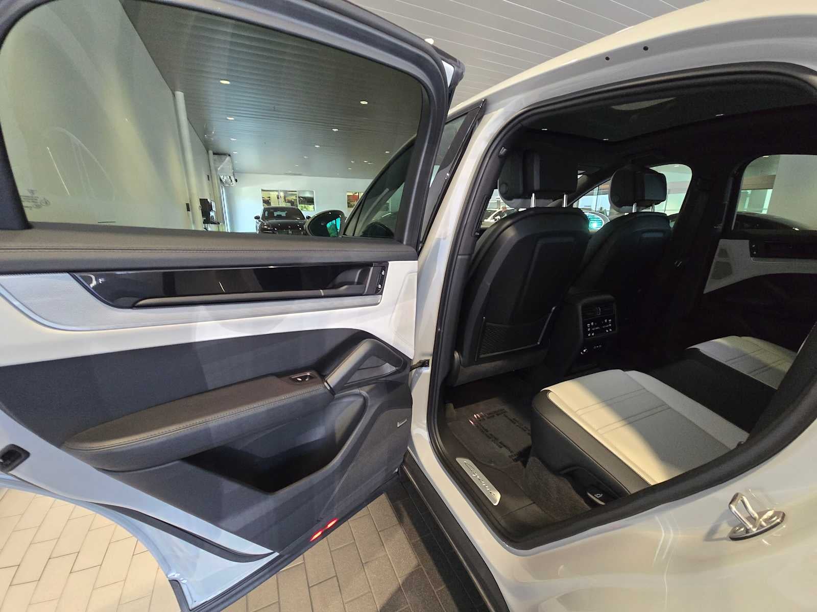 2026 Porsche Cayenne Cayenne Coupe