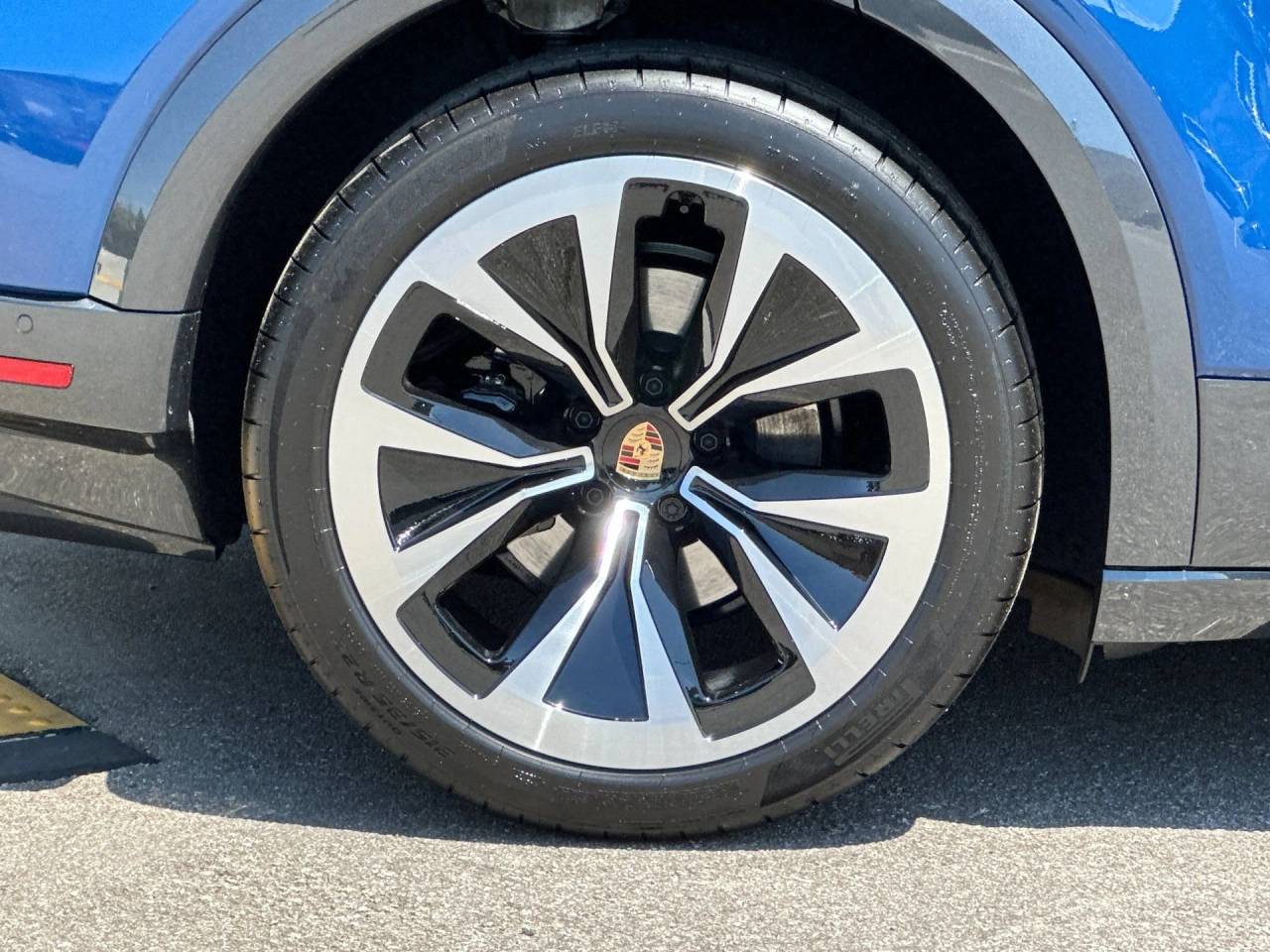 2026 Porsche Cayenne Cayenne Coupe Electric
