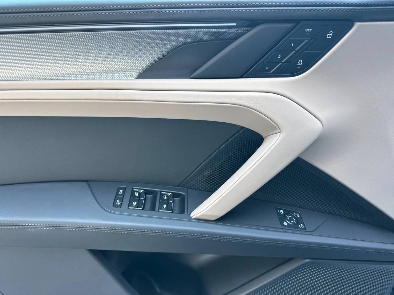 2026 Porsche Cayenne Cayenne Coupe Electric