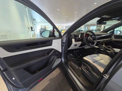 2026 Porsche Cayenne Cayenne GTS Coupe