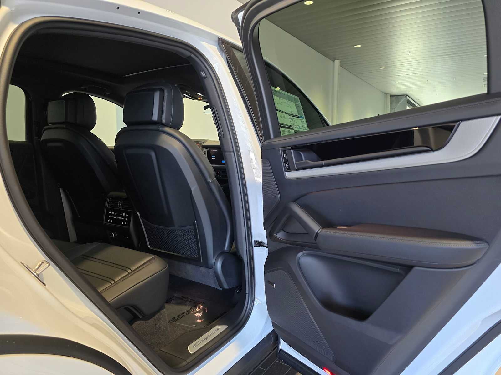 2025 Porsche Cayenne S