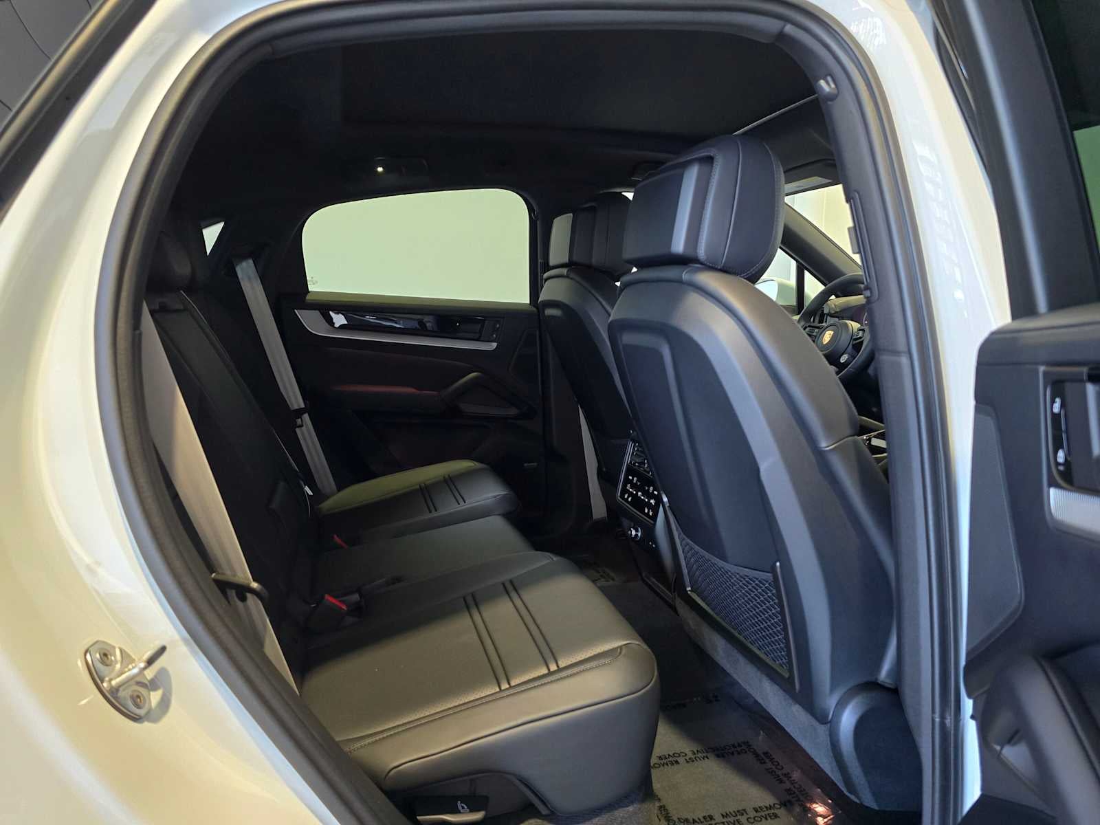 2025 Porsche Cayenne S