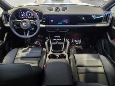2025 Porsche Cayenne S