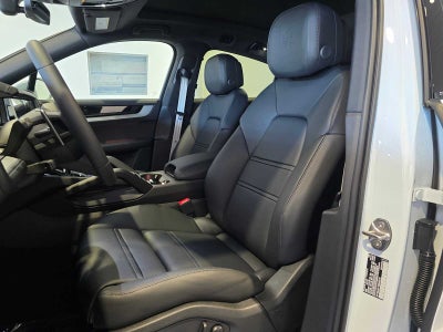 2025 Porsche Cayenne S