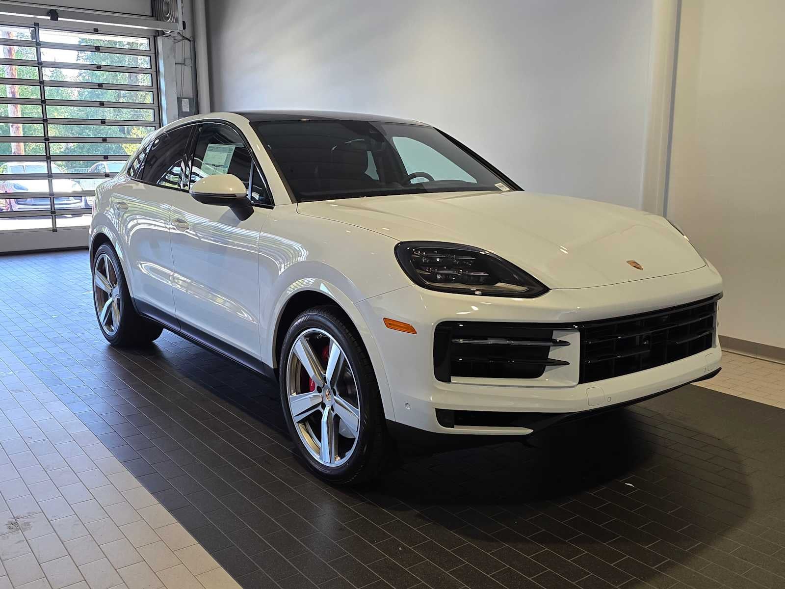 2025 Porsche Cayenne S