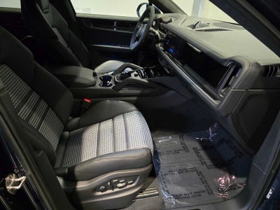 2026 Porsche Cayenne Turbo E-Hybrid