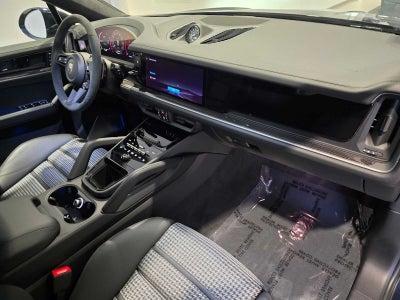 2026 Porsche Cayenne Turbo E-Hybrid