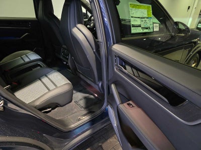 2026 Porsche Cayenne Turbo E-Hybrid