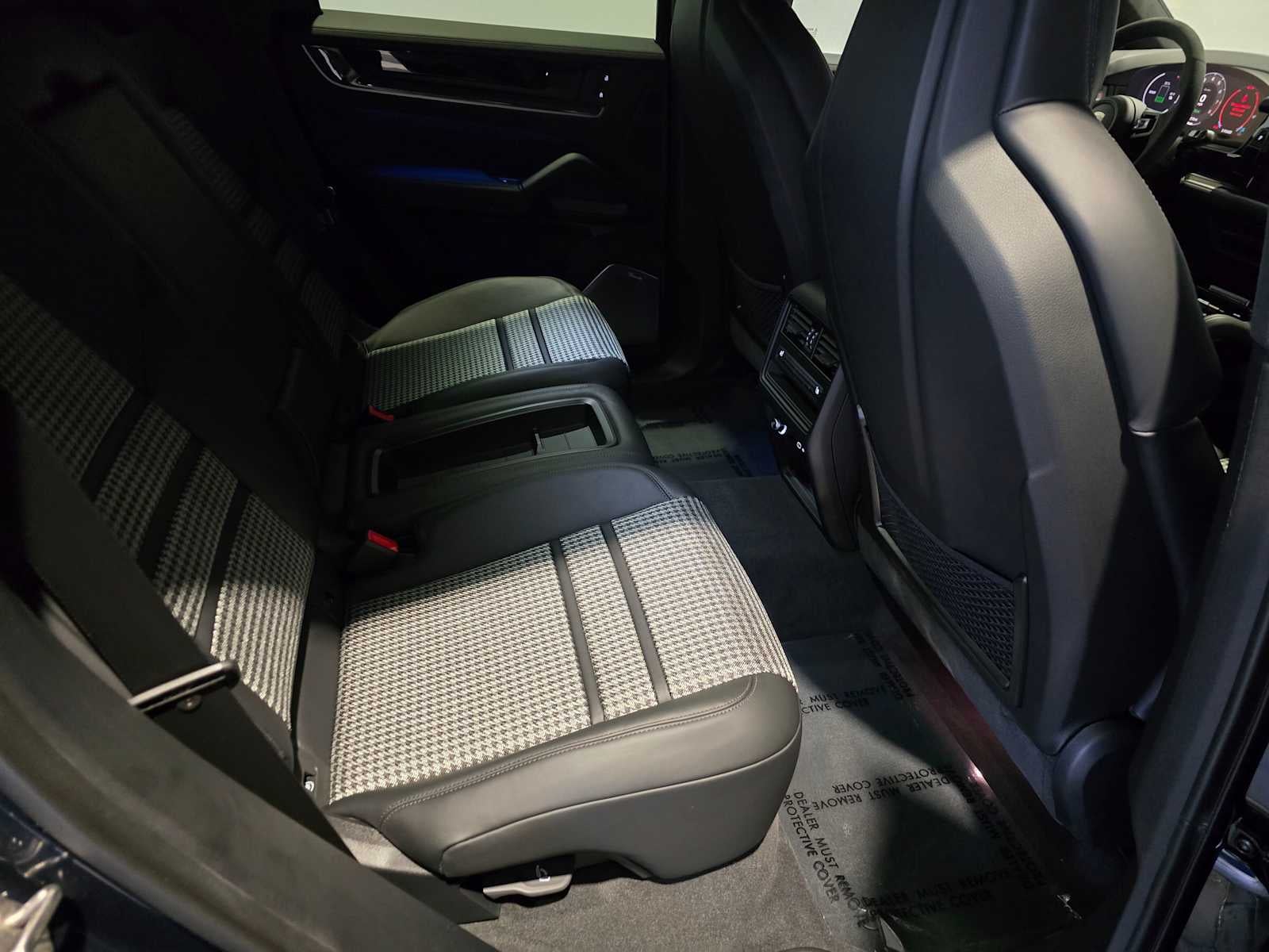 2026 Porsche Cayenne Turbo E-Hybrid