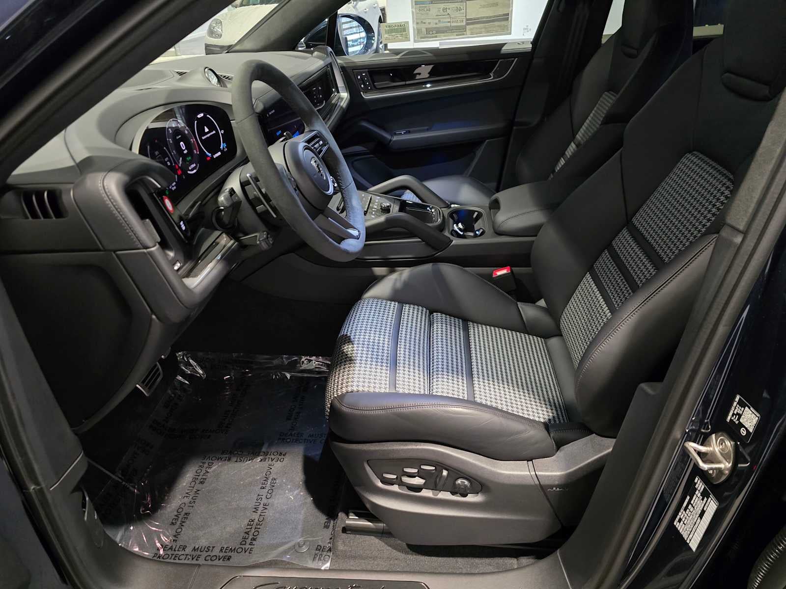 2026 Porsche Cayenne Turbo E-Hybrid