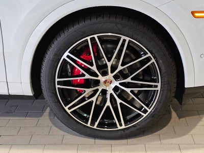 2025 Porsche Cayenne S E-Hybrid