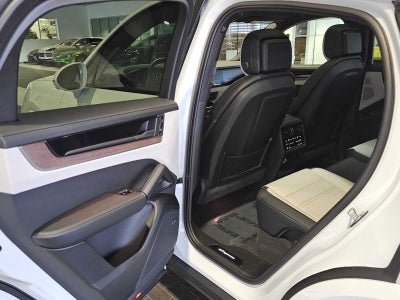 2025 Porsche Cayenne S E-Hybrid