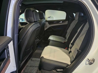 2025 Porsche Cayenne S E-Hybrid